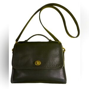 EUC COACH VINTAGE COURT BAG